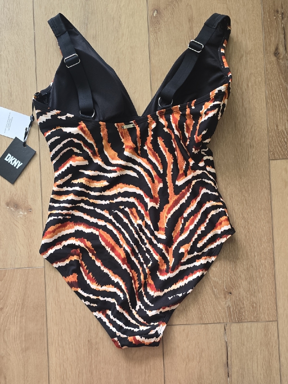DKNY Animal Print One Piece Swimsuit Women’s Black Orange Zebra NWT 10 - Picture 4 of 6